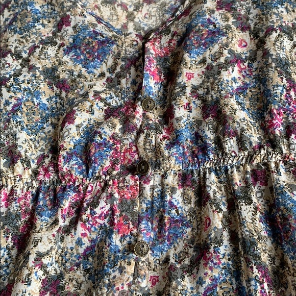 Beautiful dress - Picture 3 of 6